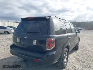 2006 Honda Pilot EX-L with VIN 5FNYF28576B030507, listed as a IAAI auction lot 41720898 with 201,518 mi miles. Bid and sale history available at carsss.com. Image 4.