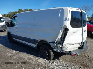 2017 Ford Transit z VIN 1FTYE1YMXHKB21619, wystawiony jako IAAI lot #41330733 z przebiegiem 152 649 mil mil oraz . Historia ofert i sprzedaży dostępna na DreamBid. Obrazek 3.