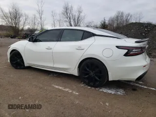 2019 Nissan Maxima SR with VIN 1N4AA6AV4KC376867, listed as a Copart auction lot 82721294 with 96,695 mi miles and Clean Title. Bid and sale history available at DreamBid. Image 2.