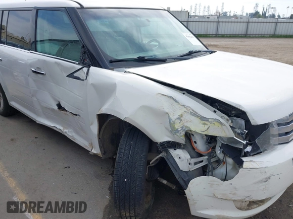 2011 Ford Flex SEL with VIN 2FMGK5CC4BBD19250, listed as a IAAI auction lot 41662290 with 200,095 mi miles. Bid and sale history available at carsss.com. Image 6.