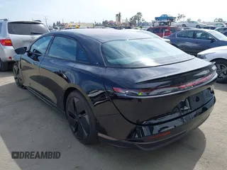 2024 Lucid Air Touring z VIN 50EA1TEAXRA005987, wystawiony jako IAAI lot #42294088 z przebiegiem Nie podano mil oraz . Historia ofert i sprzedaży dostępna na DreamBid. Obrazek 3.