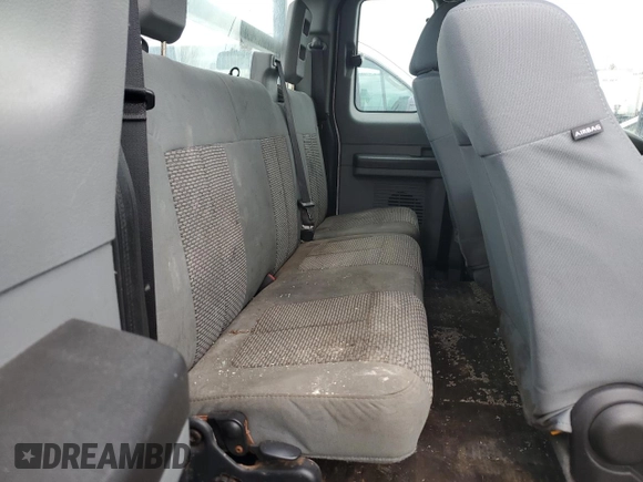 2014 Ford F-250 XL with VIN 1FT7X2B61EEA13924, listed as a Copart auction lot 43535775 with 114,249 mi miles and Salvage title. Bid and sale history available at DreamBid. Image 10.