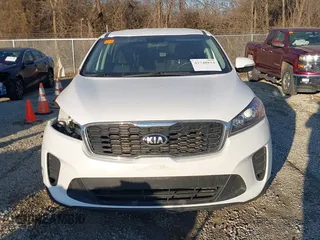 2019 Kia Sorento LX V6 with VIN 5XYPG4A57KG481194, listed as a IAAI auction lot 41748834 with 139,829 mi miles. Bid and sale history available at carsss.com. Image 13.
