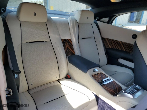 2014 Rolls-Royce Wraith with VIN SCA665C58EUX84660, listed as a Copart auction lot 76050444 with 46,271 mi miles and Salvage Title. Bid and sale history available at carsss.com. Image 10.