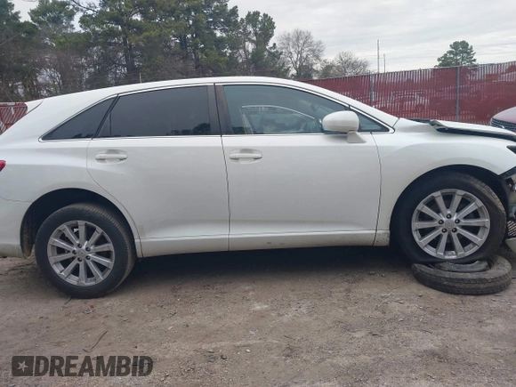 2012 Toyota Venza LE with VIN 4T3ZA3BB5CU061476, listed as a IAAI auction lot 41236395 with Not Provided miles and . Bid and sale history available at DreamBid. Image 14.