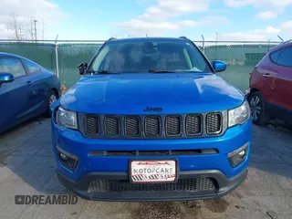 2018 Jeep Compass Latitude with VIN 3C4NJDBB6JT321036, listed as a IAAI auction lot 41036531 with 147,329 mi miles. Bid and sale history available at carsss.com. Image 12.