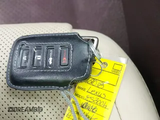 2018 Lexus ES 300h z VIN JTHBW1GG1J2188211, wystawiony jako IAAI lot #42401626 z przebiegiem 37 083 mil mil oraz . Historia ofert i sprzedaży dostępna na DreamBid. Obrazek 11.