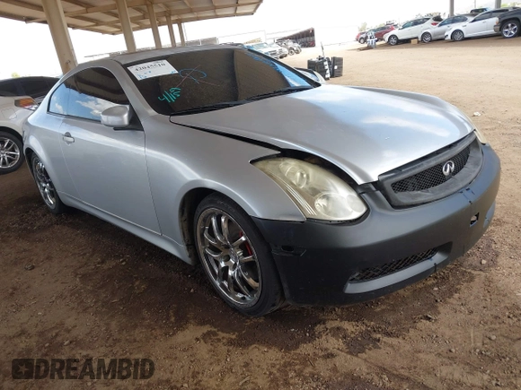 2006 Infiniti G35 with VIN JNKCV54E56M708441, listed as a IAAI auction lot 42045510 with 201,287 mi miles. Bid and sale history available at carsss.com. Image 1.