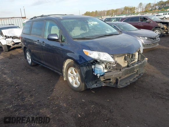 2020 Toyota Sienna LE Auto Access Seat with VIN 5TDKZ3DC4LS050616, listed as a IAAI auction lot 41412876 with 91,525 mi miles. Bid and sale history available at carsss.com. Image 1.