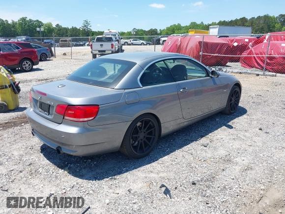 2007 BMW 3 Series 335i z VIN WBAWL73557PX47951, wystawiony jako IAAI lot #42179892 z przebiegiem 168 116 mil mil oraz . Historia ofert i sprzedaży dostępna na DreamBid. Obrazek 4.