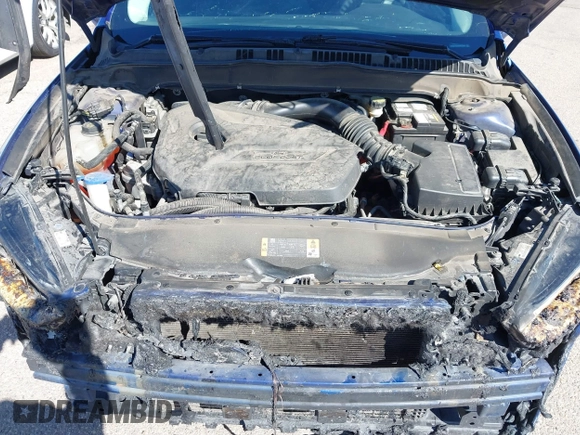 2013 Ford Fusion SE with VIN 3FA6P0HR9DR273832, listed as a IAAI auction lot 41826402 with 92,404 mi miles. Bid and sale history available at carsss.com. Image 10.