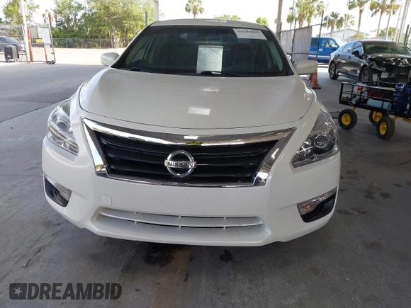 2014 Nissan Altima S with VIN 1N4AL3AP5EC136502, listed as a IAAI auction lot 42143885 with 116,923 mi miles and . Bid and sale history available at DreamBid. Image 12.