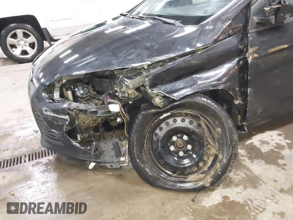 2012 Ford Focus SE с VIN 1FAHP3F22CL394151, выставлен на аукционе IAAI как лот 42146644 с пробегом 79 433 миль миль и . История ставок и продаж доступна на DreamBid. Изображение 6.