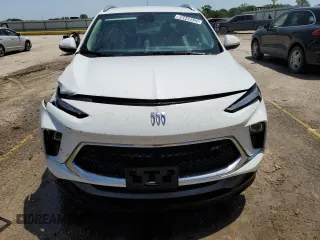 2024 Buick Encore GX Sport Touring с VIN KL4AMESL1RB214164, выставлен на аукционе Copart как лот 65449535 с пробегом 24 529 миль миль и Чистый • Clean title. История ставок и продаж доступна на DreamBid. Изображение 5.