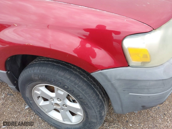 2007 Ford Escape XLT with VIN 1FMCU93167KB06439, listed as a IAAI auction lot 41906378 with 47,722 mi miles. Bid and sale history available at carsss.com. Image 6.