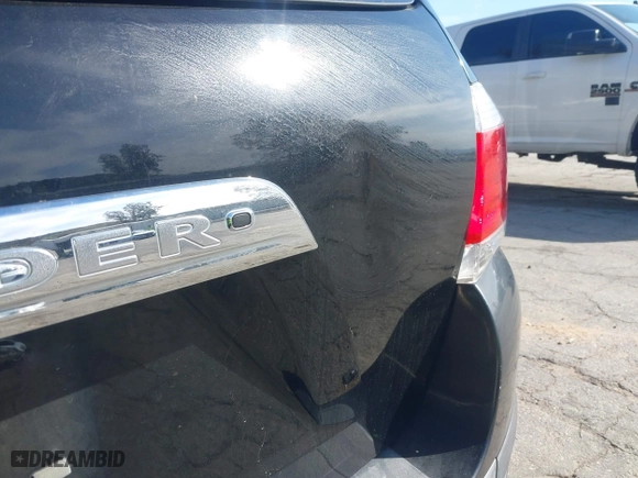2013 Toyota Highlander with VIN 5TDZK3EH4DS135471, listed as a IAAI auction lot 41746204 with 117,922 mi miles. Bid and sale history available at carsss.com. Image 20.