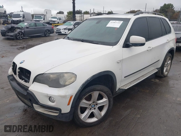 2008 BMW X5 3.0si with VIN 5UXFE43528L022780, listed as a IAAI auction lot 41503723 with 152,468 mi miles. Bid and sale history available at carsss.com. Image 18.