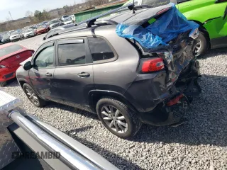 2018 Jeep Cherokee Latitude z VIN 1C4PJMCX9JD586705, wystawiony jako Copart lot #48167215 z przebiegiem 121 494 mil mil oraz Szkoda całkowita • Salvage title. Historia ofert i sprzedaży dostępna na DreamBid. Obrazek 2.
