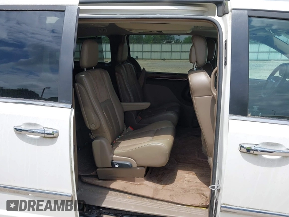 2011 Chrysler Town & Country Limited with VIN 2A4RR6DG8BR714484, listed as a IAAI auction lot 42155728 with 181,162 mi miles. Bid and sale history available at carsss.com. Image 8.