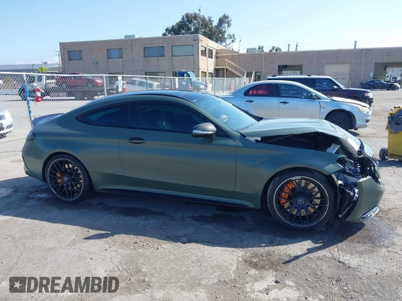 2020 Mercedes-Benz C 63 S AMG z VIN WDDWJ8HB7LF968504, wystawiony jako IAAI lot #42139661 z przebiegiem 44 586 mil mil oraz . Historia ofert i sprzedaży dostępna na DreamBid. Obrazek 13.