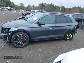 2025 Audi SQ5 Premium Plus z VIN WA1B4AFY6S2052377, wystawiony jako IAAI lot #41971801 z przebiegiem 108 mil mil oraz . Historia ofert i sprzedaży dostępna na DreamBid. Obrazek 15.