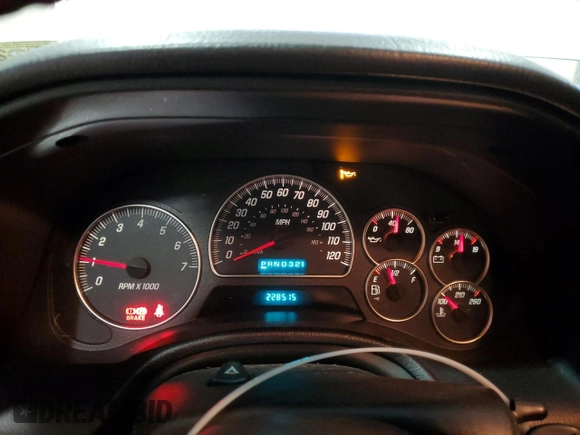 2005 GMC Envoy SLT with VIN 1GKDT13S652197929, listed as a Copart auction lot 42104855 with 228,515 mi miles and Salvage Title. Bid and sale history available at carsss.com. Image 9.