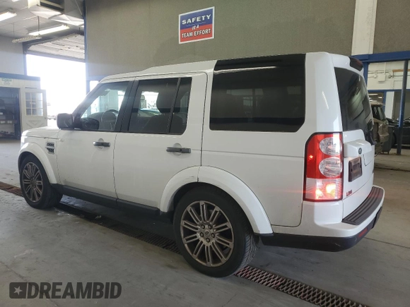 2011 Land Rover LR4 Lux with VIN SALAK2D48BA560345, listed as a Copart auction lot 51976015 with 123,953 mi miles and Clean Title. Bid and sale history available at DreamBid. Image 2.