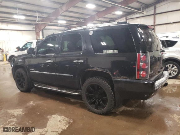2011 GMC Yukon Denali with VIN 1GKS2EEF5BR323962, listed as a Copart auction lot 41388605 with 185,108 mi miles and Clean Title. Bid and sale history available at carsss.com. Image 2.