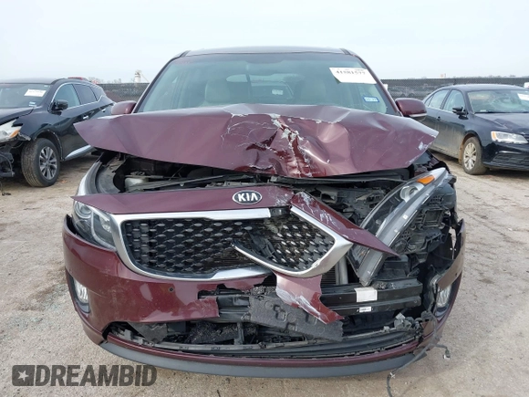 2017 Kia Sedona EX with VIN KNDMC5C11H6278098, listed as a IAAI auction lot 41581577 with 98,748 mi miles. Bid and sale history available at carsss.com. Image 12.