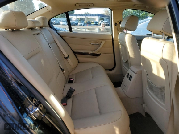 2009 BMW 3 Series 328i z VIN WBAPH57519NL78699, wystawiony jako Copart lot #48189495 z przebiegiem 120 997 mil mil oraz Szkoda całkowita • Salvage title. Historia ofert i sprzedaży dostępna na DreamBid. Obrazek 10.