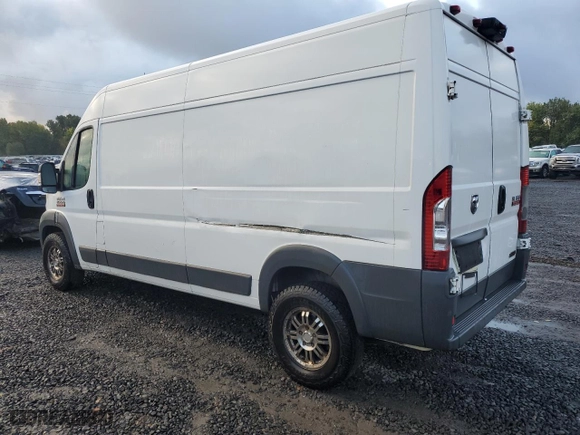 2015 Ram ProMaster Cargo Van with VIN 3C6TRVDD9FE501165, listed as a Copart auction lot 77035734 with 250,339 mi miles and Clean Title. Bid and sale history available at carsss.com. Image 2.
