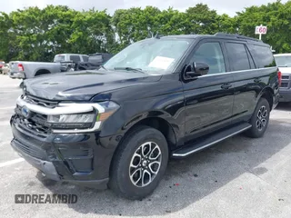 2022 Ford Expedition XLT with VIN 1FMJU1JT9NEA67323, listed as a IAAI auction lot 41716855 with 34,513 mi miles. Bid and sale history available at carsss.com. Image 2.