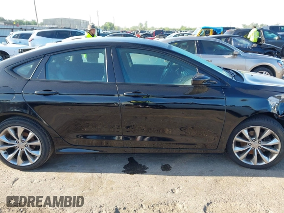 2015 Chrysler 200 S with VIN 1C3CCCBB8FN696188, listed as a IAAI auction lot 41978934 with 107,512 mi miles and . Bid and sale history available at DreamBid. Image 13.