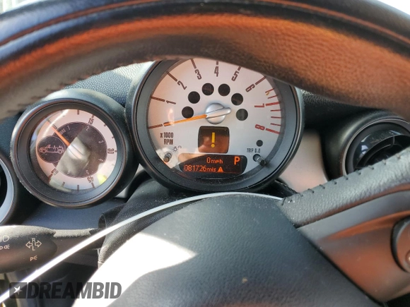 2012 MINI Convertible with VIN WMWZN3C59CT135270, listed as a Copart auction lot 48468785 with 81,726 mi miles and Clean Title. Bid and sale history available at DreamBid. Image 9.