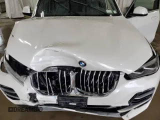 2020 BMW X5 xDrive40i with VIN 5UXCR6C09L9B69226, listed as a Copart auction lot 61435965 with Not provided miles and Salvage title. Bid and sale history available at DreamBid. Image 12.
