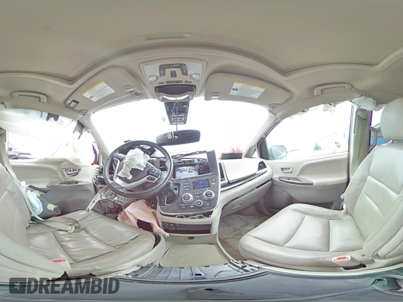 2018 Toyota Sienna XLE Auto Access Seat with VIN 5TDYZ3DC4JS915964, listed as a Copart auction lot 45853275 with 92,614 mi miles and Non repairable. Bid and sale history available at DreamBid. Image 16.