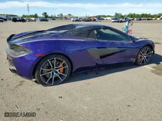 2018 McLaren 570S with VIN SBM13FAA8JW005006, listed as a Copart auction lot 59641834 with 38,683 mi miles and Salvage Title. Bid and sale history available at carsss.com. Image 3.
