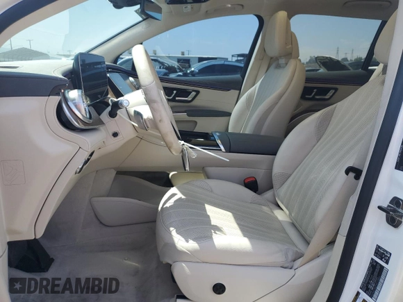 2023 Mercedes-Benz EQS 450+ z VIN 4JGDM2DB2PA012566, wystawiony jako Copart lot #61065425 z przebiegiem 19 840 mil mil oraz Czysty tytuł • Clean title. Historia ofert i sprzedaży dostępna na DreamBid. Obrazek 7.