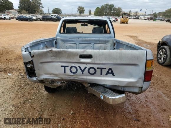 1990 Toyota Pickup DX с VIN JT4RN81P1L5069533, выставлен на аукционе Copart как лот 78433024 с пробегом 277 999 миль миль и Списание • Salvage title. История ставок и продаж доступна на DreamBid. Изображение 6.