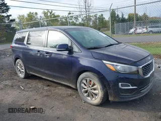 2020 Kia Sedona LX with VIN KNDMB5C1XL6618392, listed as a IAAI auction lot 40519236 with 27,890 mi miles. Bid and sale history available at carsss.com. Image 1.