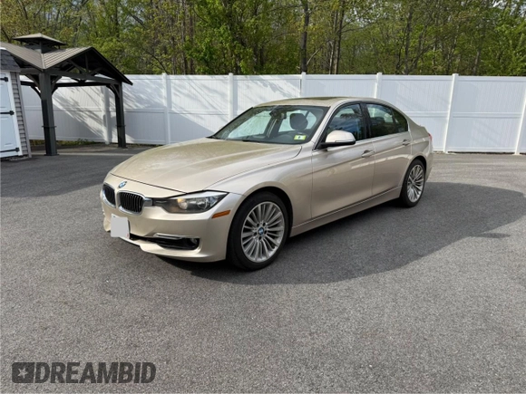 2014 BMW 3 Series 328i z VIN WBA3A5G5XENP33334, wystawiony jako Copart lot #65854585 z przebiegiem 93 359 mil mil oraz Czysty tytuł • Clean title. Historia ofert i sprzedaży dostępna na DreamBid. Obrazek 2.