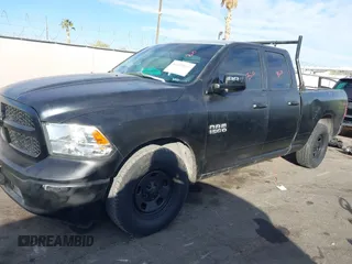 2016 Ram 1500 Express z VIN 1C6RR6FG7GS382649, wystawiony jako IAAI lot #41499053 z przebiegiem 97 531 mil mil oraz . Historia ofert i sprzedaży dostępna na DreamBid. Obrazek 18.