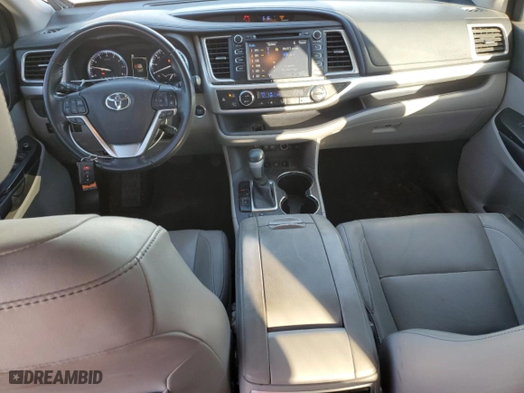 2017 Toyota Highlander XLE with VIN 5TDJZRFH6HS418292, listed as a Copart auction lot 41748875 with 72,301 mi miles and Salvage Title. Bid and sale history available at carsss.com. Image 8.