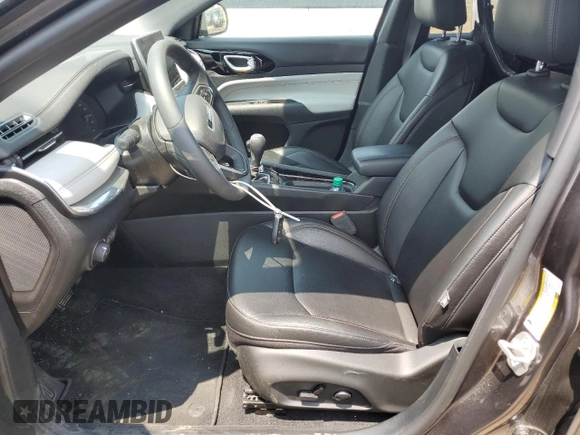 2024 Jeep Compass Limited с VIN 3C4NJDCN5RT602460, выставлен на аукционе Copart как лот 59885765 с пробегом 6 967 миль миль и Списание • Salvage title. История ставок и продаж доступна на DreamBid. Изображение 7.