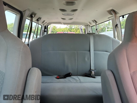2011 Ford Econoline Passenger XL с VIN 1FBNE3BL2BDA25627, выставлен на аукционе Copart как лот 60203895 с пробегом 120 027 миль миль и Списание • Salvage title. История ставок и продаж доступна на DreamBid. Изображение 10.