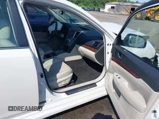 2013 Subaru Legacy Limited z VIN 4S3BMBP65D3004004, wystawiony jako IAAI lot #42557314 z przebiegiem 85 619 mil mil oraz . Historia ofert i sprzedaży dostępna na DreamBid. Obrazek 5.
