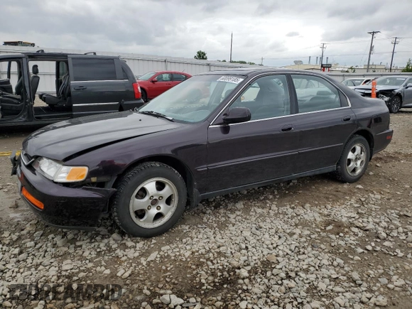 1997 Honda Accord Special Edition z VIN 1HGCD5607VA271467, wystawiony jako Copart lot #60099185 z przebiegiem 132 729 mil mil oraz Nie do naprawy • Non repairable. Historia ofert i sprzedaży dostępna na DreamBid. Obrazek 1.