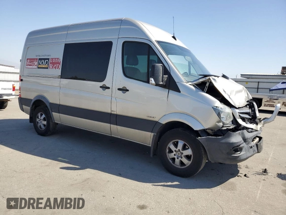 2016 Mercedes-Benz Sprinter with VIN WD4PE7DD0GP183493, listed as a Copart auction lot 69262844 with 1,000 mi miles and Salvage Title. Bid and sale history available at DreamBid. Image 4.