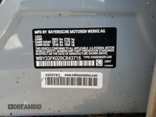 2024 BMW i5 eDrive40 z VIN WBY33FK02RCR43716, wystawiony jako Copart lot #68262434 z przebiegiem Nie podano mil oraz Szkody całkowita. Historia ofert i sprzedaży dostępna na DreamBid. Obrazek 14.