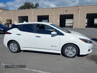 2019 Nissan LEAF SV z VIN 1N4AZ1CP0KC305899, wystawiony jako IAAI lot #41746355 z przebiegiem 31 703 mil mil oraz . Historia ofert i sprzedaży dostępna na DreamBid. Obrazek 13.